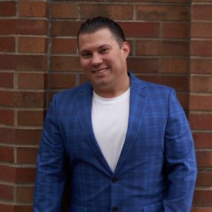 Gio Drasconi is a New York-born actor and producer with exceptional momentum across film and television, distinguished by an elite work ethic and unusually high output.